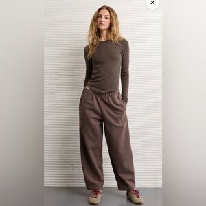 AE Luxe Barrel Sweatpants in Chocolate